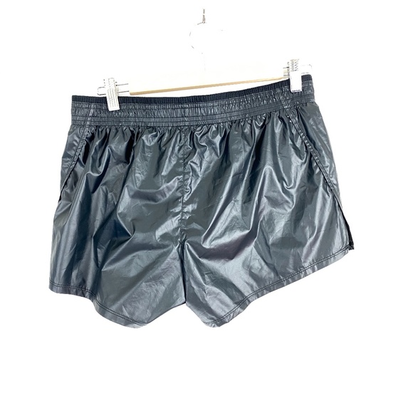 Nike Women's Swoosh Running Shorts Size M Black - Picture 3 of 6